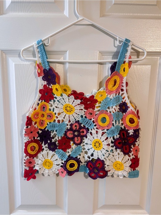 Tops - Colorful Crochet Floral Crop Top